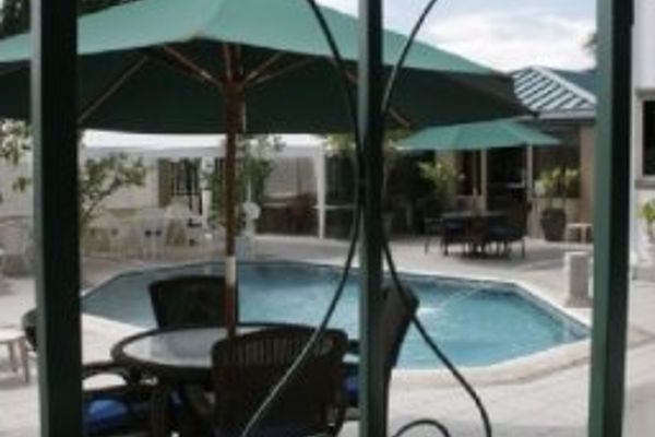 Tradewinds Hotel (San Fernando)